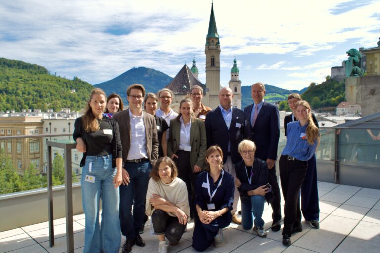 Gruppenfoto der 1. Generation der Weiterbildung der Österreich-Runde