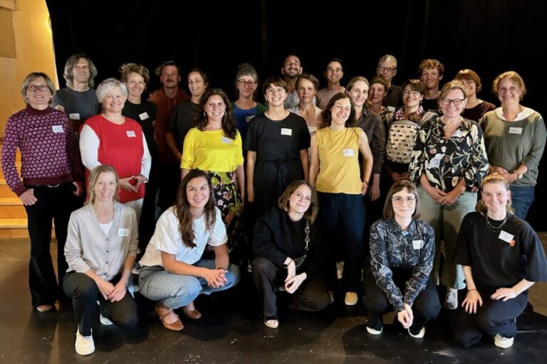 Gruppenfoto der 9. Generation der bundesweiten Weiterbildungsrunde